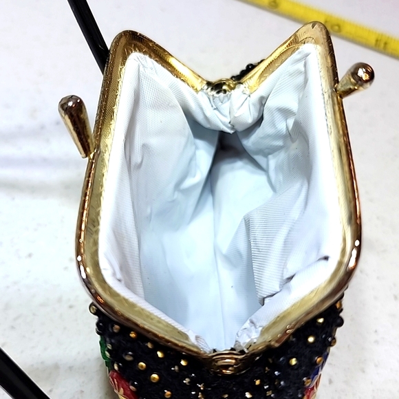 Vintage Beaded Coin purse. - Picture 4 of 9